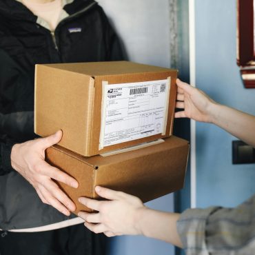 Stealing packages in Sherbrooke